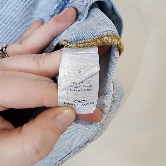 NEW WeWoreWhat Cut Out Light Wash Denim Women S Indigo Comfort Mini Preppy Skirt - Picture 12 of 14